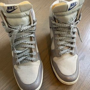 Nike Dunks Sky High, purple and blue, Women’s 9.5